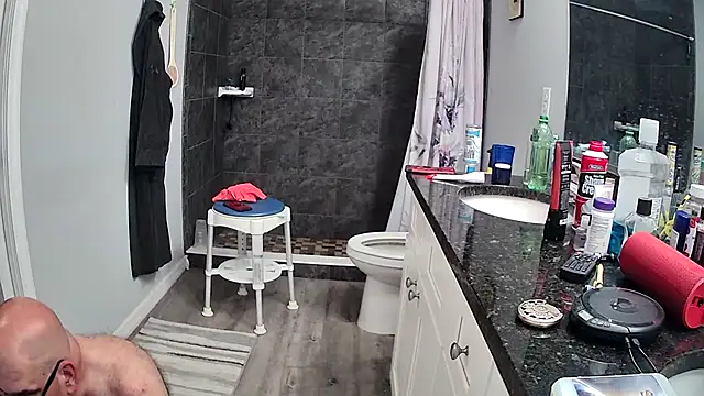 lou63ponce online show from October 13, 1:39 pm