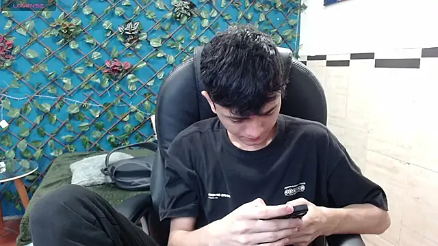 Waturox online show from December 18, 7:19 pm