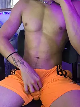 xxb0y1 online show from March 20, 7:14 pm