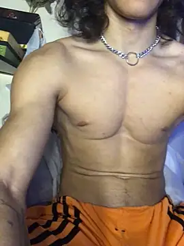 xxb0y1 online show from February 24, 4:38 am