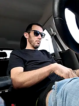 PublicNoFace online show from October 10, 7:13 am