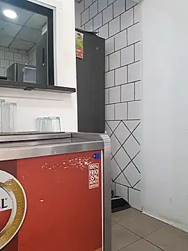 PublicNoFace online show from December 26, 2:48 pm