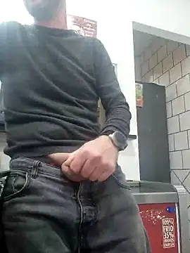 PublicNoFace online show from February 18, 2:27 pm