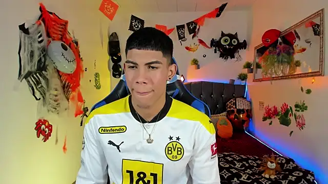 Damian latinxxx online show from October 27, 3:09 am