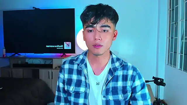 shawn  sanderson1 online show from October 18, 9:42 pm