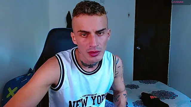 bray hotboy777 online show from January 17, 9:16 pm