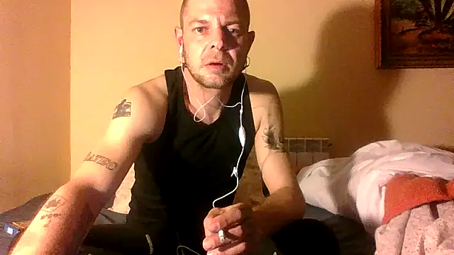 endavantaixi online show from February 28, 12:21 am