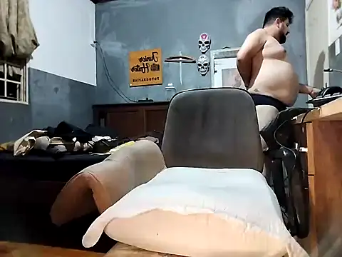 bumbumtatuado online show from April 24, 1:52 am