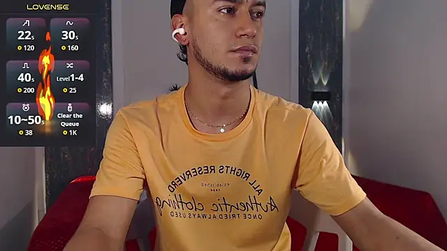 Kevin Torres online show from October 2, 8:57 pm