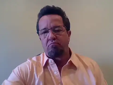 sluttydylan online show from December 19, 10:42 pm