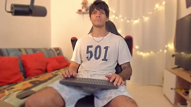 justin stark7 online show from January 7, 9:42 pm