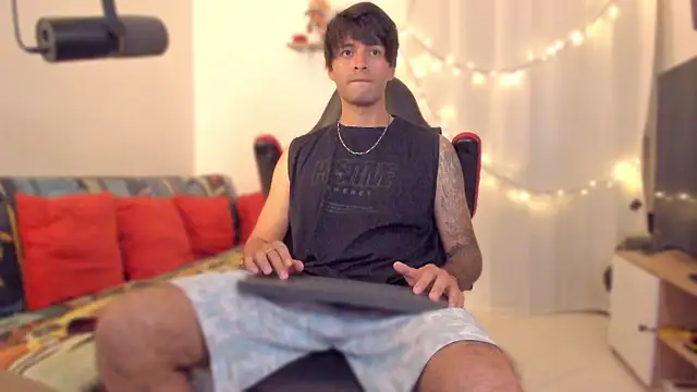 justin stark7 online show from January 6, 8:13 pm