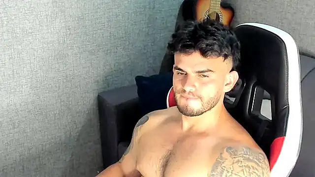 Ricardogo19 online show from October 25, 11:50 pm