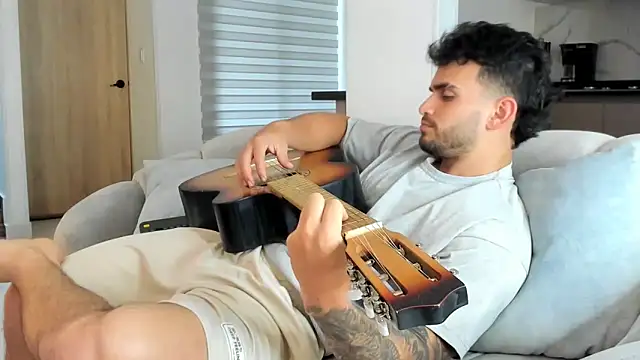 Ricardogo19 online show from February 22, 8:21 pm