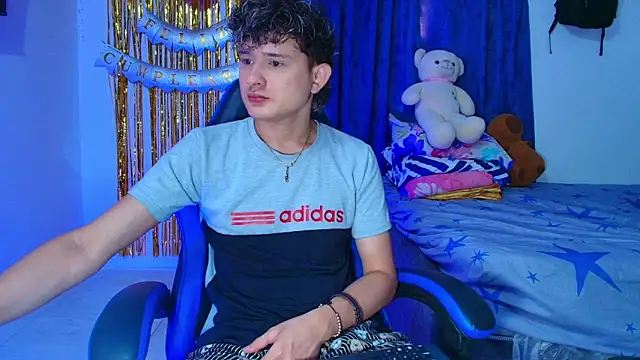 Nathan Bluee online show from March 21, 6:12 pm