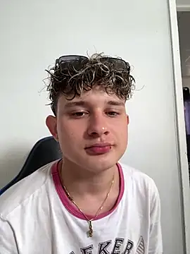 Nathan Bluee online show from April 9, 4:13 pm