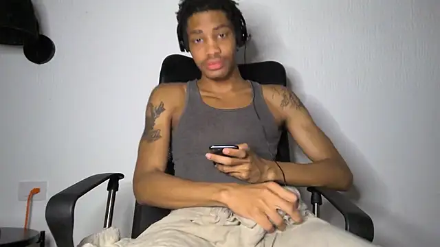 Skinnyblackman online show from July 10, 4:05 am