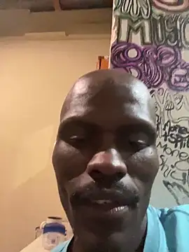 Snapshot of BringBackLostLover chatting on October 4, 2:38 am BringBackLostLover online show from October 4, 2:38 am