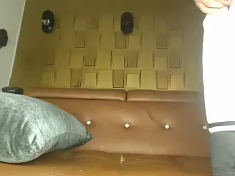 latinboydig online show from January 15, 10:24 pm