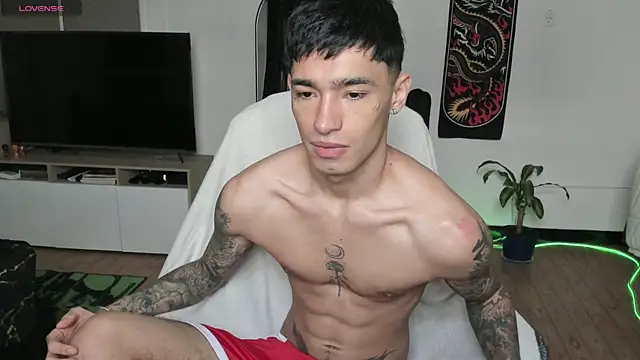 Damon  333 online show from April 21, 6:03 pm