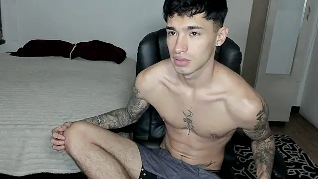 Damon  333 online show from February 17, 1:15 am