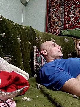 Pineapple04 online show from April 11, 4:21 pm