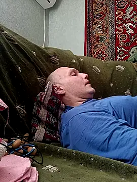 Pineapple04 online show from April 17, 7:11 am