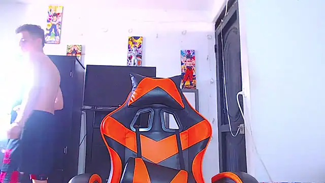 ADAM HOT online show from April 9, 2:34 pm