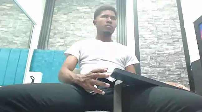 man black hot23 online show from February 9, 7:27 am