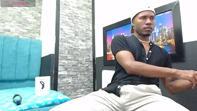 man black hot23 online show from December 3, 3:40 am