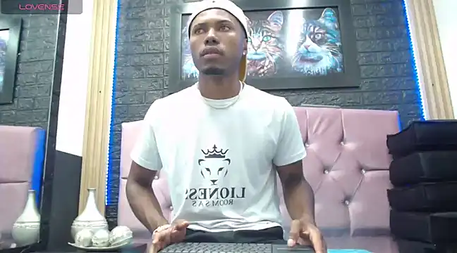 man black hot23 online show from March 13, 7:50 pm