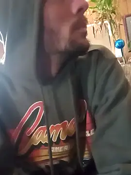 Snapshot of luke_thighwalker2469 chatting on January 4, 8:16 pm luke thighwalker2469 online show from January 4, 8:16 pm