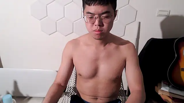 TheDarkPrix online show from October 22, 2:43 pm