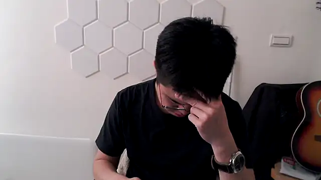 TheDarkPrix online show from November 3, 4:20 pm