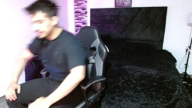 Ian Daviz online show from March 23, 1:17 pm