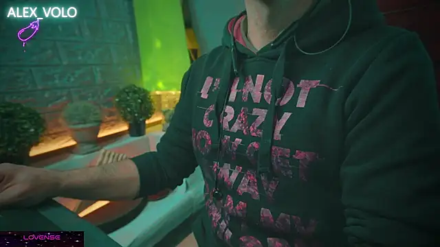 alex-volo online show from January 18, 4:21 pm