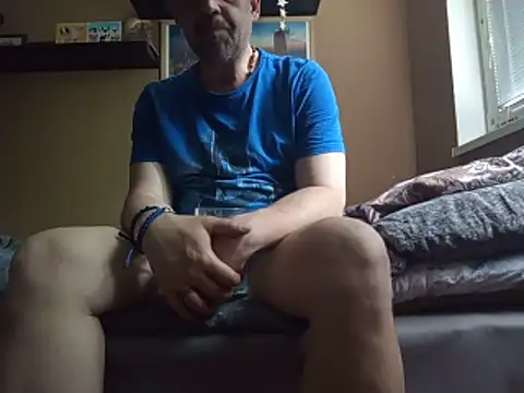 YouWantMe666 online show from May 25, 3:51 pm