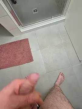 kisbiro77777 online show from March 31, 7:15 pm