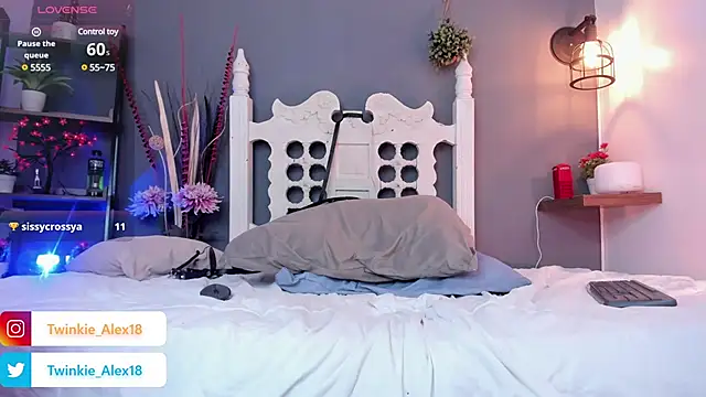 Twinkie-Alex18 online show from March 1, 9:15 pm