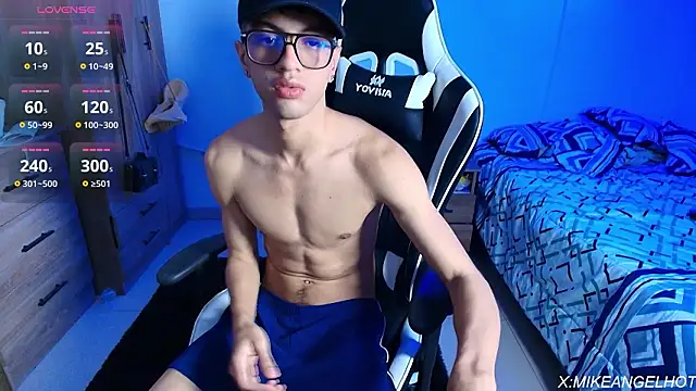 Angelligth online show from February 25, 3:40 am