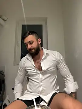 LoveIsBlind  online show from December 5, 1:36 am