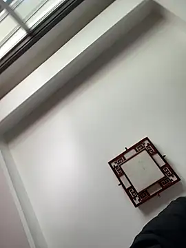 Snapshot of bcc0001 chatting on March 7, 4:34 am bcc0001 online show from March 7, 4:34 am