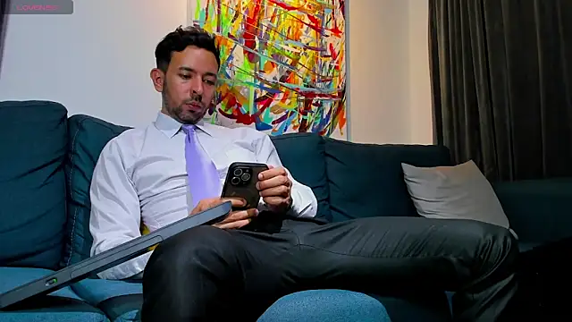 tommy raym0ndg online show from November 28, 12:58 am