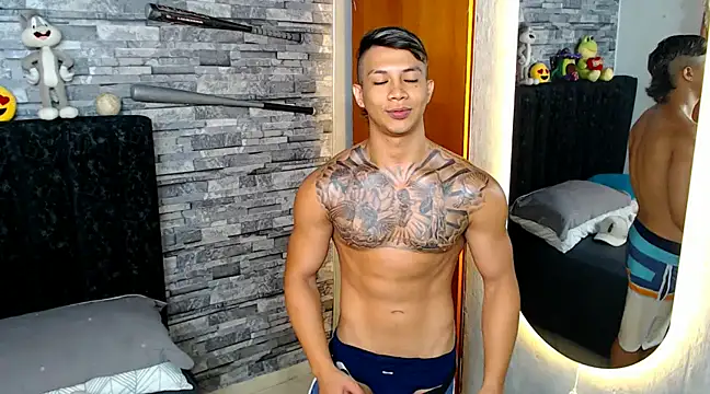 Aaron Toy online show from January 21, 5:27 pm