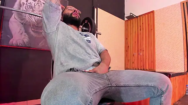 Luke  09 online show from March 28, 3:18 am