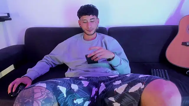 Henrikk senn online show from January 7, 12:26 am