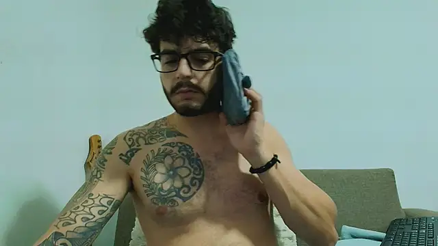 thomas gun online show from April 15, 6:13 am