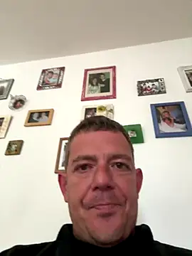 Snapshot of mrwright878787 chatting on October 10, 8:30 am mrwright878787 online show from October 10, 8:30 am