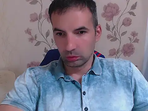 Leo 1617 online show from June 1, 8:20 pm