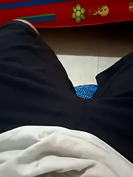 beautiful hands  online show from October 18, 9:58 am